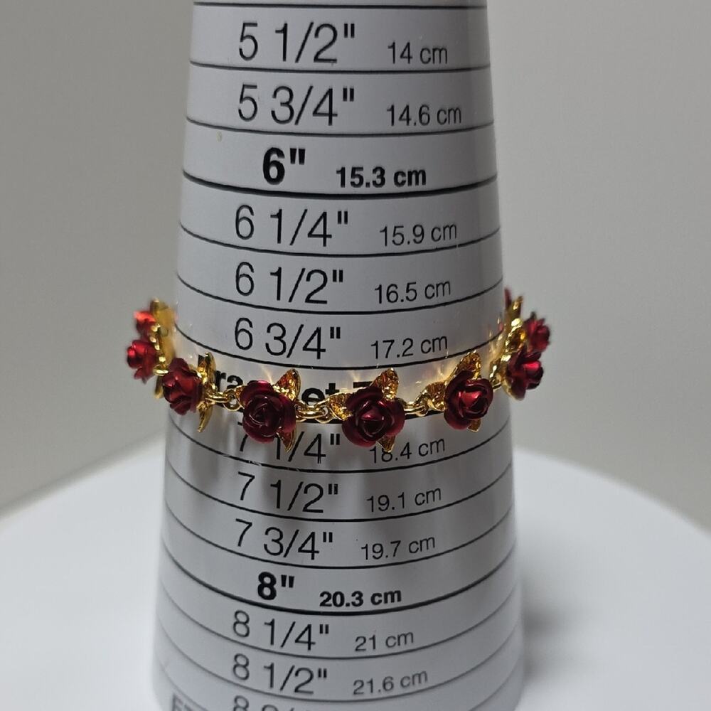 Danbury Mint Gold Bracelet with Red Roses